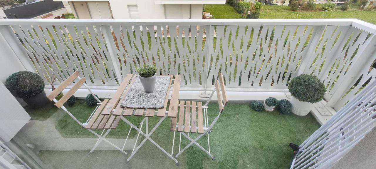 Ferienwohnung Chic Apart With Parking Near Paris Épinay-sur-Seine Exterior foto
